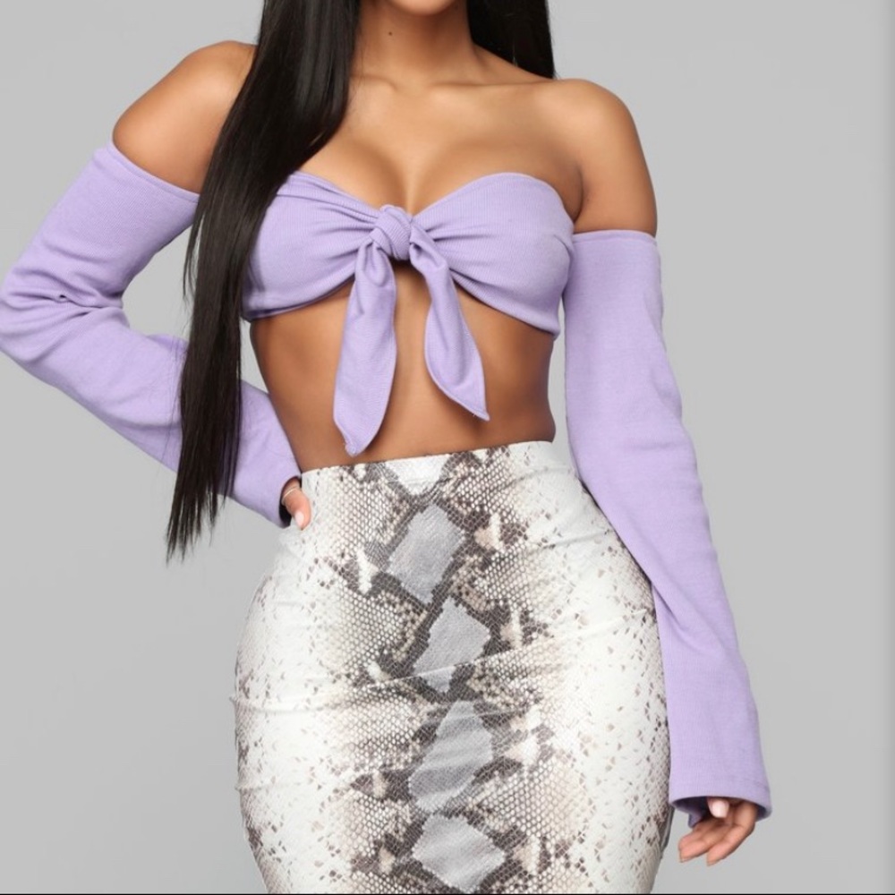 Fashion Nova Long Sleeve crop top